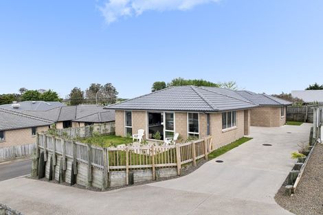 Photo of property in 1 Harakeke Way, Papamoa Beach, Te Puke, 3187