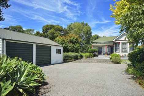 Photo of property in 72 Main Road, Makaraka, Gisborne, 4010