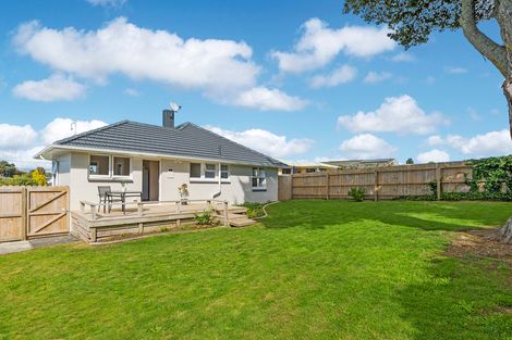 Photo of property in 13 Orchard Rise, Rosehill, Papakura, 2113