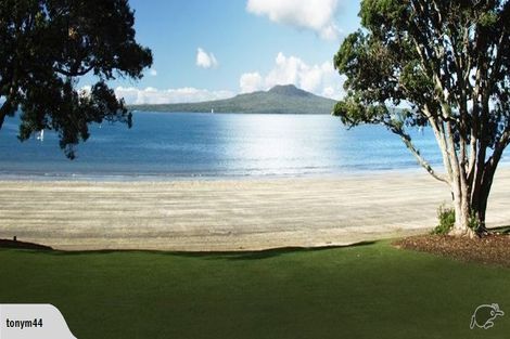 Photo of property in 30 Nigel Road, Browns Bay, Auckland, 0630