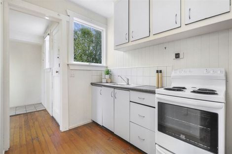Photo of property in 95a Eastern Terrace, Beckenham, Christchurch, 8023