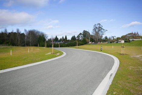 Photo of property in 10 Willow Lane, Acacia Bay, 3385