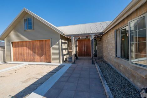 Photo of property in 34 Albert Drive, Clyde, 9330