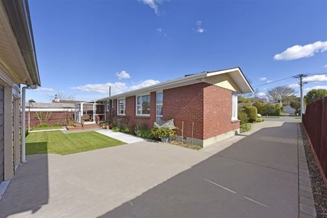 Photo of property in 25 Erin Crescent, Mairehau, Christchurch, 8013