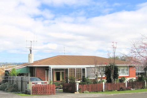 Photo of property in 8 Slade Street, Greerton, Tauranga, 3112