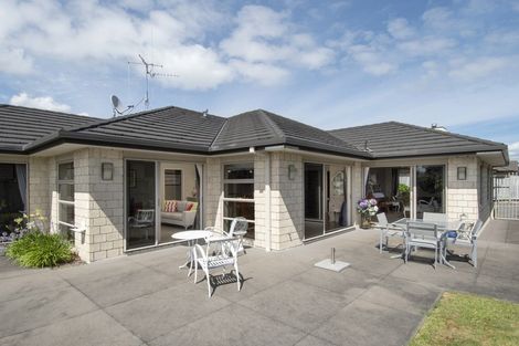 Photo of property in 16 Glenmonarch Place, Pyes Pa, Tauranga, 3112