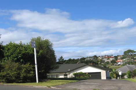 Photo of property in 37 Unsworth Drive, Unsworth Heights, Auckland, 0632