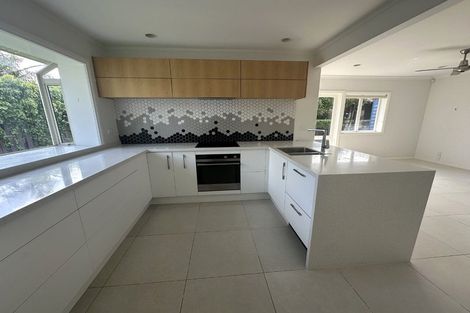 Photo of property in 24 Tyrian Close, Half Moon Bay, Auckland, 2012