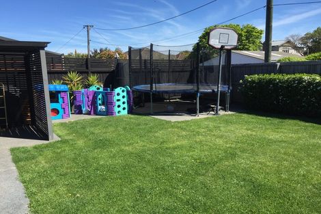 Photo of property in 1/16 Lees Road, Strowan, Christchurch, 8052