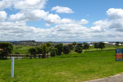 Photo of property in 359 Pinecrest Drive, Gulf Harbour, Whangaparaoa, 0930