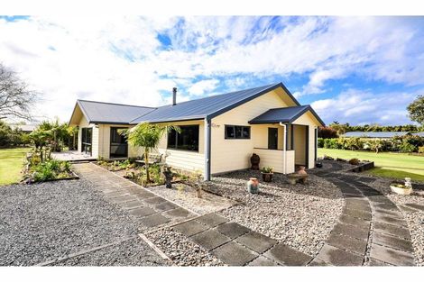 Photo of property in 12 Pa Road, Kerikeri, 0230