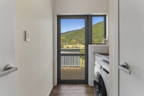 Photo of property in 247b Waikawa Road, Waikawa, Picton, 7220