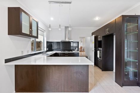Photo of property in 77 Valderama Drive, Flat Bush, Auckland, 2019