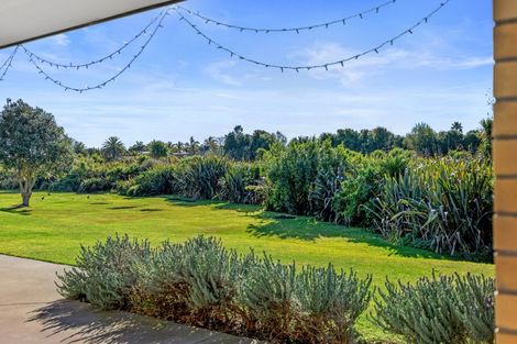 Photo of property in 95 Oriental Parade, Papamoa Beach, Papamoa, 3118