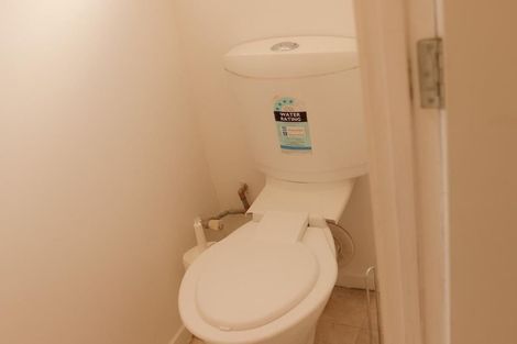 Photo of property in 62 Kohekohe Street, New Lynn, Auckland, 0600