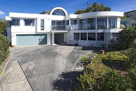 Photo of property in 5 Castaway Place, Gulf Harbour, Whangaparaoa, 0930