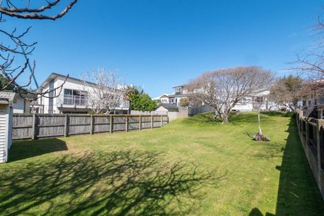 Photo of property in 43 Pitau Road, Mount Maunganui, 3116
