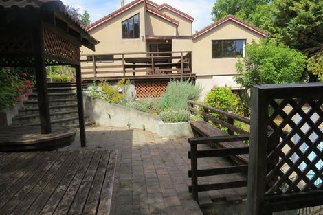 Photo of property in 10 Muritai Crescent, Havelock North, 4130