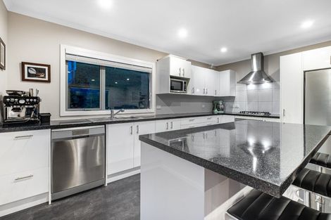 Photo of property in 17a Gloucester Street, Cannons Creek, Porirua, 5024