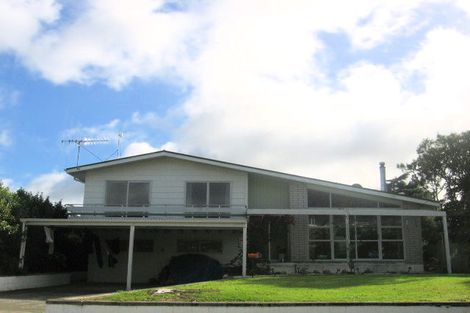 Photo of property in 7 Westhaven Grove, Takaro, Palmerston North, 4412