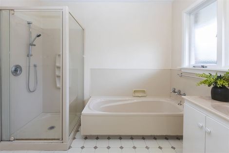 Photo of property in 7 Willowbrook Place, Fendalton, Christchurch, 8052