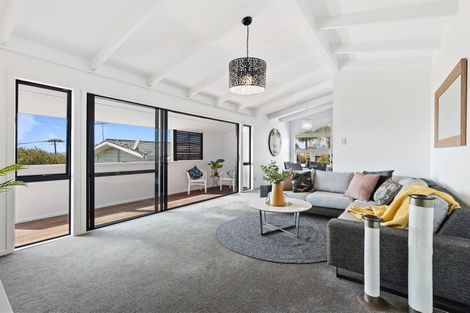 Photo of property in 2/10 Prospect Terrace, Milford, Auckland, 0620