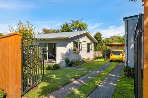 Photo of property in 4 Bromley Place, Westown, New Plymouth, 4310
