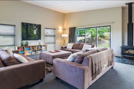 Photo of property in 52 Kenrigg Road, Kinloch, Taupo, 3377