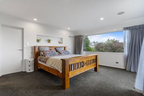 Photo of property in 73 Waldorf Crescent, Orewa, 0931