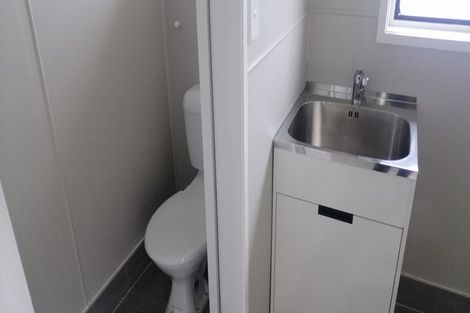 Photo of property in 5 Spinella Drive, Bayview, Auckland, 0629