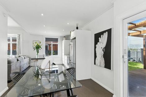 Photo of property in 253 Macandrew Road, Forbury, Dunedin, 9012