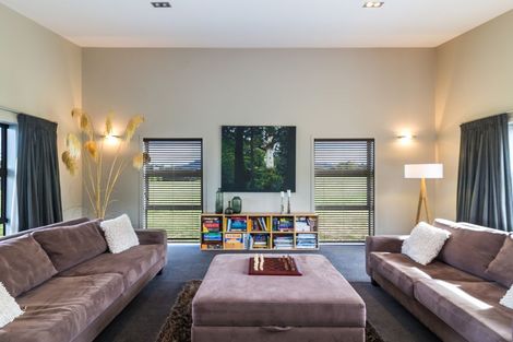 Photo of property in 52 Kenrigg Road, Kinloch, Taupo, 3377