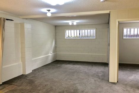 Photo of property in 36 Kurnell Drive, Botany Downs, Auckland, 2010