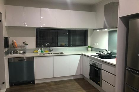 Photo of property in 13 Walsh Road, Papakura, 2110