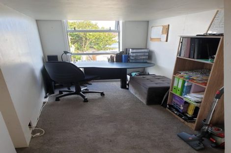 Photo of property in 25 Gaine Street, New Plymouth, 4310