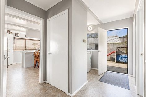 Photo of property in 1/127 Boundary Road, Clover Park, Auckland, 2019