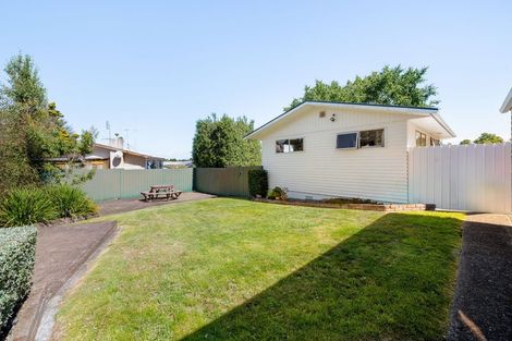 Photo of property in 16 Rothesay Place, Dinsdale, Hamilton, 3204