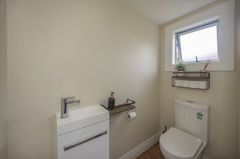 Photo of property in 64 Perth Street, South Hill, Oamaru, 9400