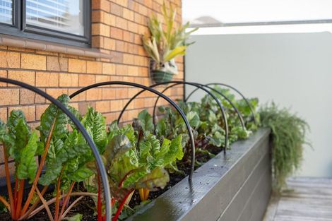 Photo of property in 28a Edward Avenue, Orewa, 0931