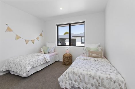 Photo of property in 2/16 Betley Crescent, Fairview Downs, Hamilton, 3214