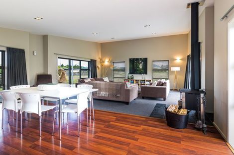 Photo of property in 52 Kenrigg Road, Kinloch, Taupo, 3377