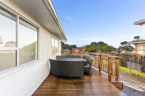 Photo of property in 169 Mahia Road, Wattle Downs, Auckland, 2103