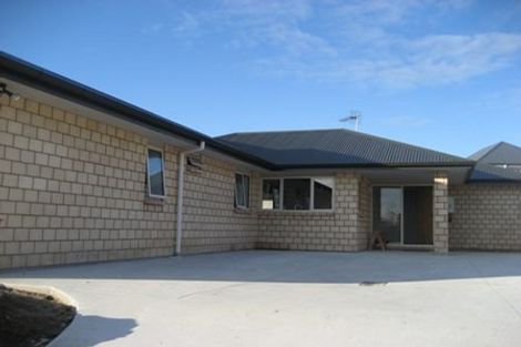 Photo of property in 8 Nottingham Drive, Hamilton East, Hamilton, 3216