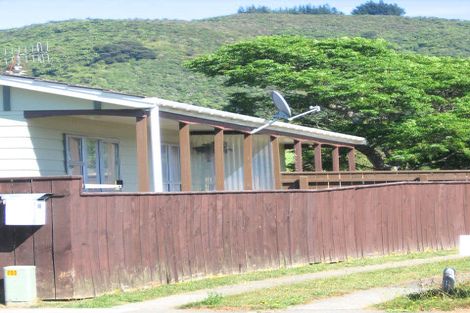 Photo of property in 8b Amber Grove, Birchville, Upper Hutt, 5018