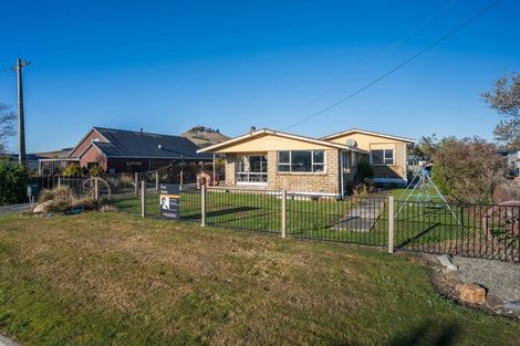 Photo of property in 16 Burraness Street, Palmerston, 9430
