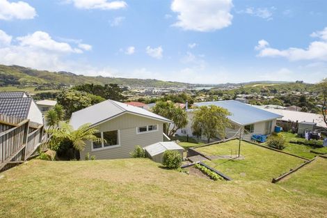 Photo of property in 37 Ernest Street, Ranui, Porirua, 5024