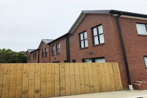 Photo of property in 2/9 Marlene Avenue, Te Atatu South, Auckland, 0610