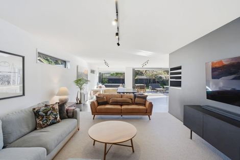 Photo of property in 14 Hardwicke Street, Sumner, Christchurch, 8081