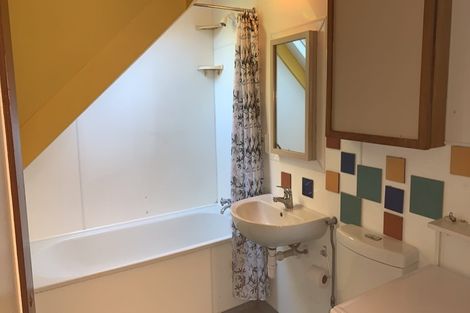 Photo of property in 17/10 Pitarua Street, Thorndon, Wellington, 6011