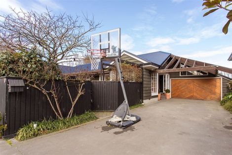 Photo of property in 233 Clyde Road, Burnside, Christchurch, 8053